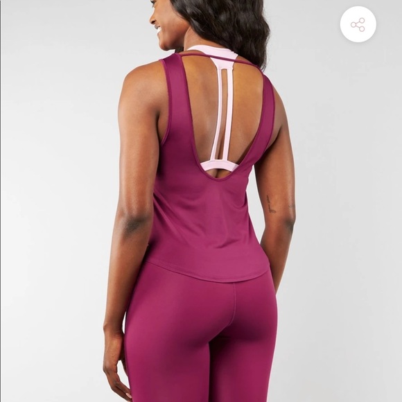 BuffBunny - Botanical Top - Large - Picture 2 of 5